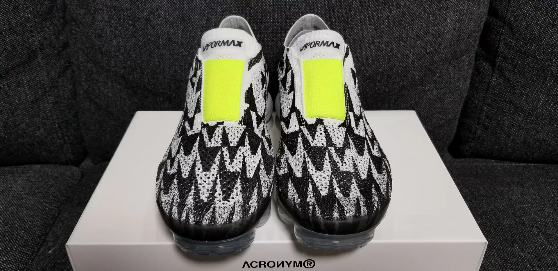 VAPOR MAX MOC2