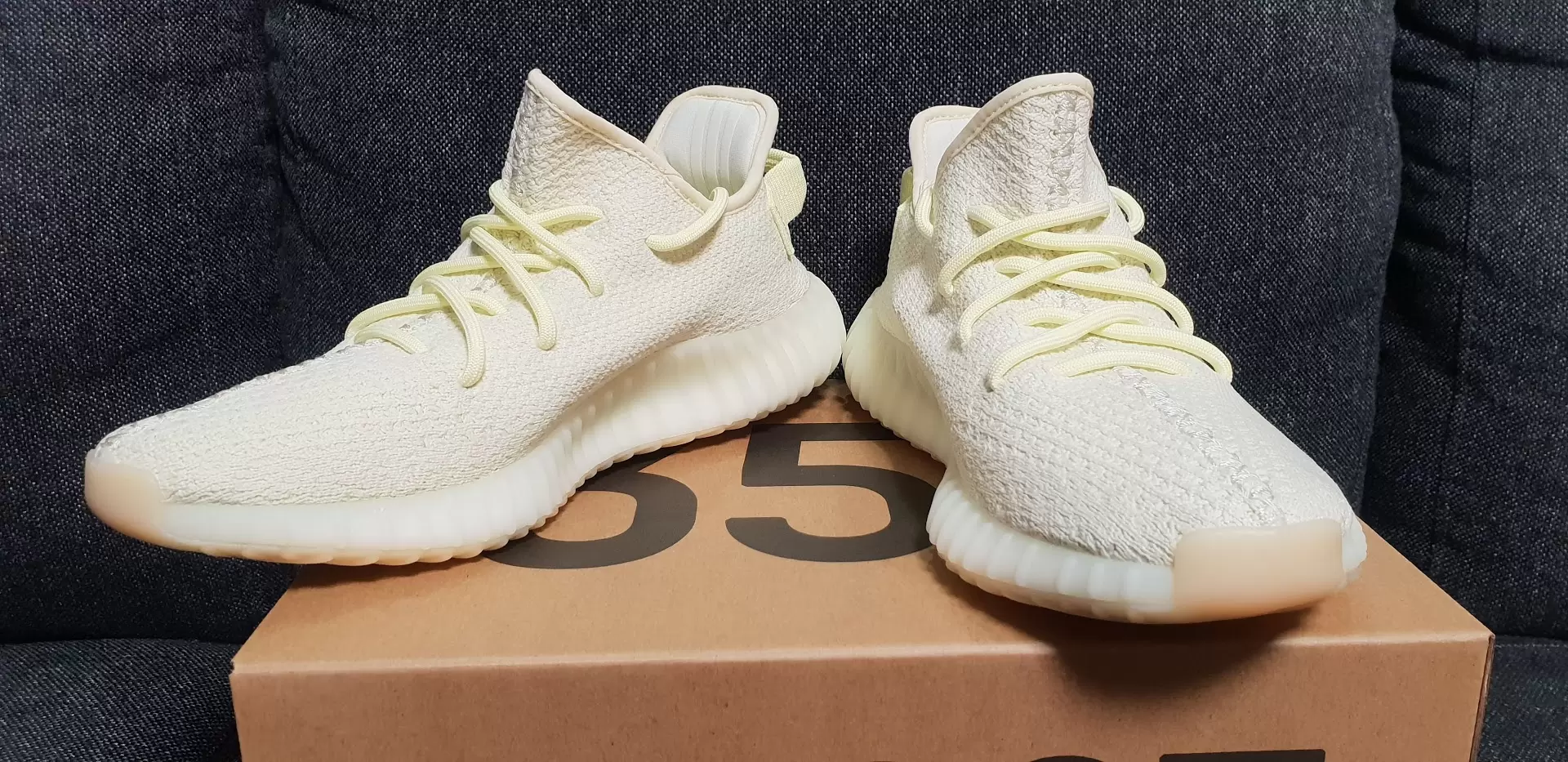 イージーブースト350 V2のサイズ感や履き心地を購入レビュー Heads スニーカーのワクワクをあなたに